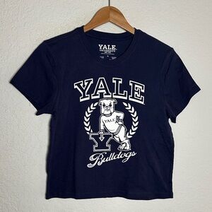 Yale University Navy Blue T-Shirt Handsome Dan Bulldogs Embroidered Crop College